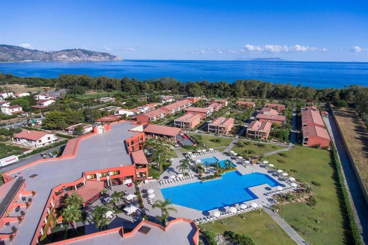 VOI Baia di Tindari Resort Furnari Esterno foto