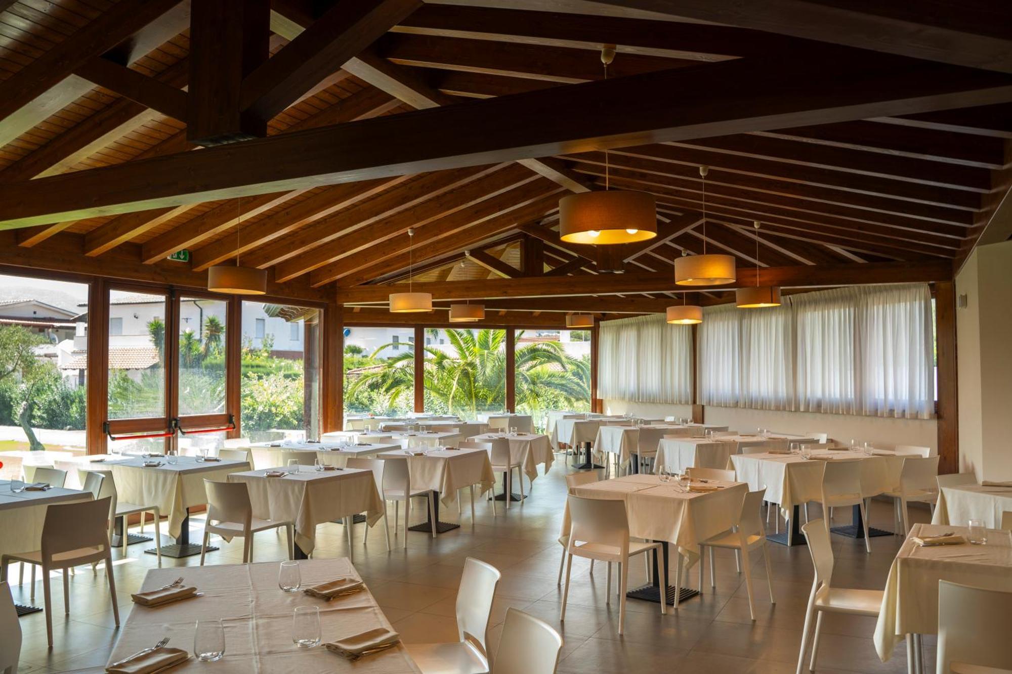 VOI Baia di Tindari Resort Furnari Esterno foto